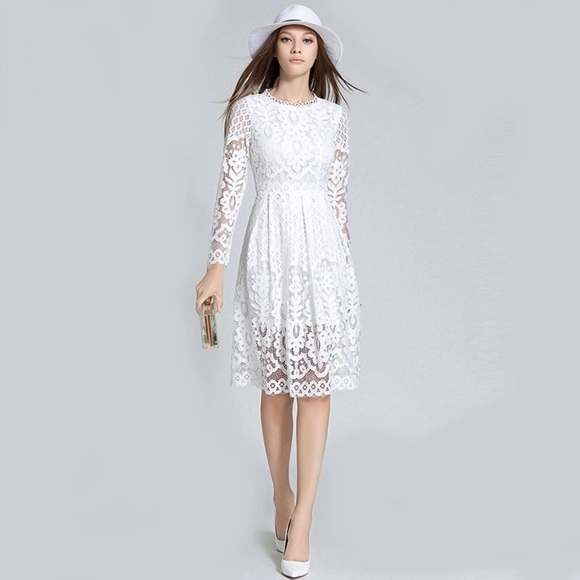 Last 1! Hollow Long Sleeves Knee Length Lace Dress - Picture 2 of 8